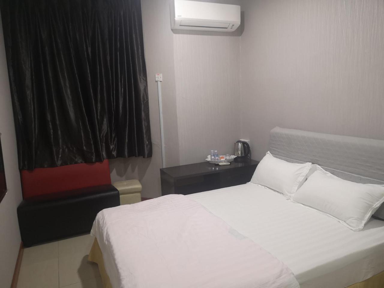 Home Inn Hotel Ipoh Exterior photo