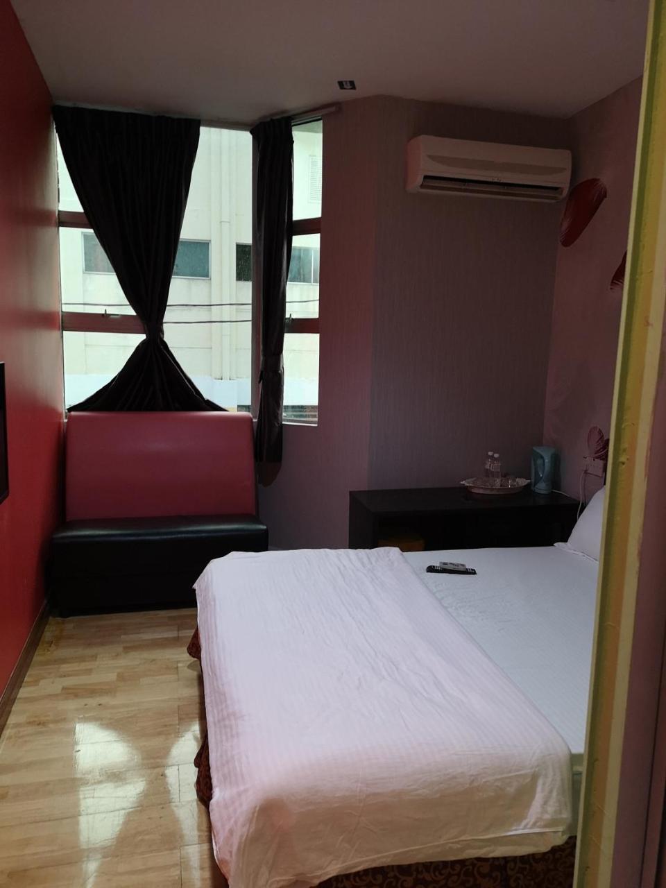 Home Inn Hotel Ipoh Exterior photo